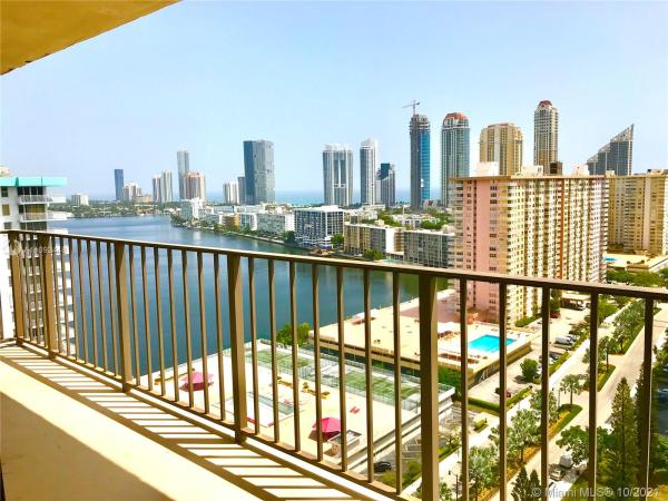 Winston Towers 700, 290 174th St #2414, Sunny Isles Beach, Florida 33160, image 1