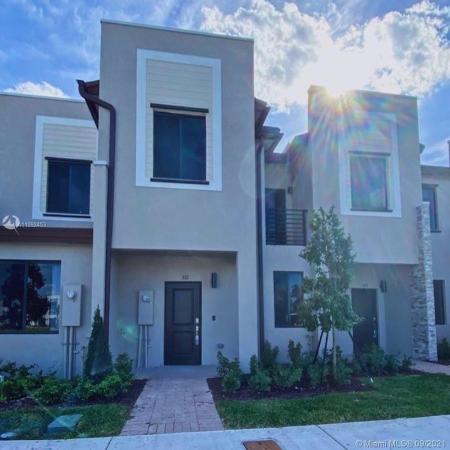 Las Ramblas At Via Ventura, 372 NE 208th Ter #372, Ives Estates, Florida 33179, image 2