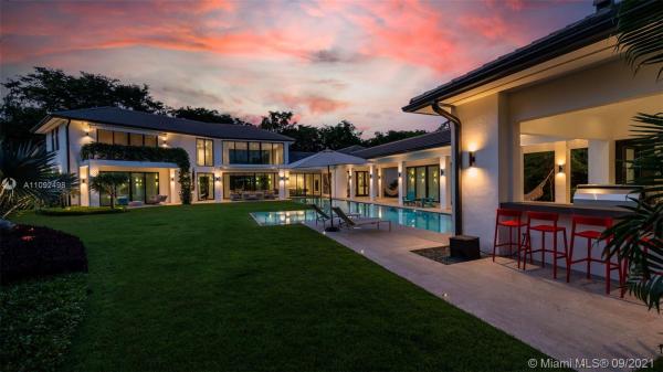 Riviera, 450 Como Ave, Coral Gables, Florida 33146, image 2
