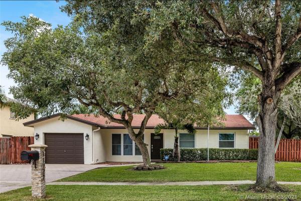 Windward Isle, 11721 NW 42nd St, Sunrise, Florida 33323, image 2