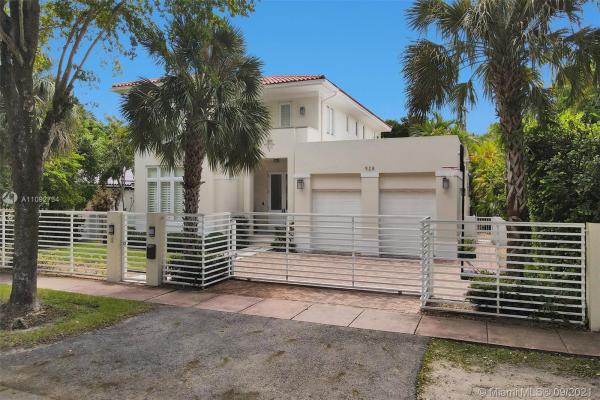 Coral Gables Country Club, 928 Palermo Ave, Coral Gables, Florida 33134, image 2