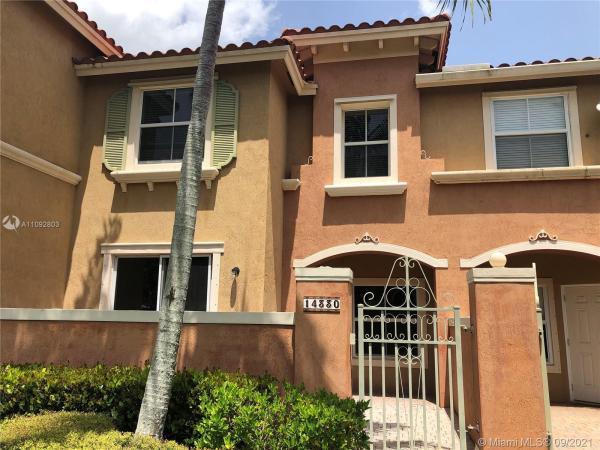 Pembroke Cay, 14330 SW 10th St #2407, Pembroke Pines, Florida 33027, image 2