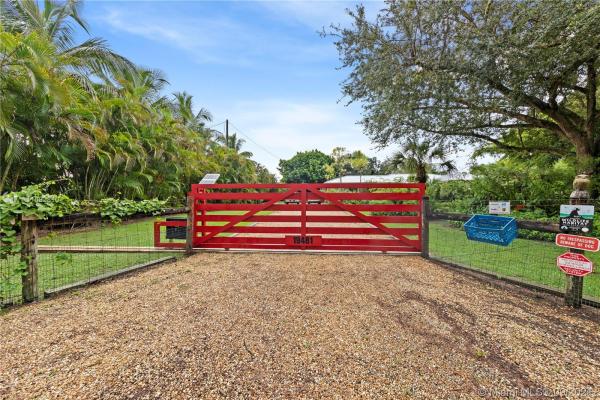 Silver Palm Acres, Redland, Florida 33031, image 2