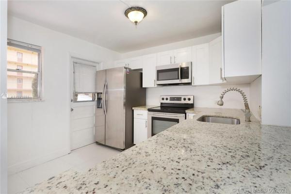 Royal Oaks, 445 NE 195th St #128, Ives Estates, Florida 33179, image 2