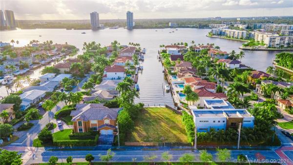Eastern Shores, 17050 NE 35th Ave, North Miami Beach, Florida 33160, image 2
