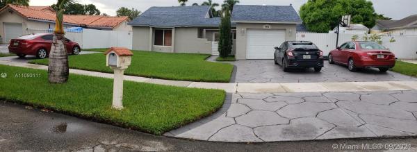 Country Lake Manors, 5851 NW 192nd St, Country Club, Florida 33015, image 2