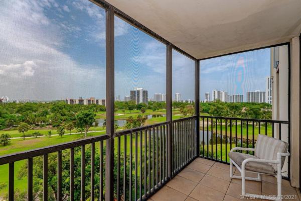 Coronado Tower 3, 20379 W Country Club Dr #731, Aventura, Florida 33180, image 2