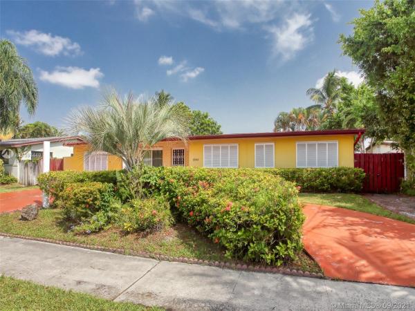 Enchanted Lake, 2341 NE 192nd St, Ojus, Florida 33180, image 2
