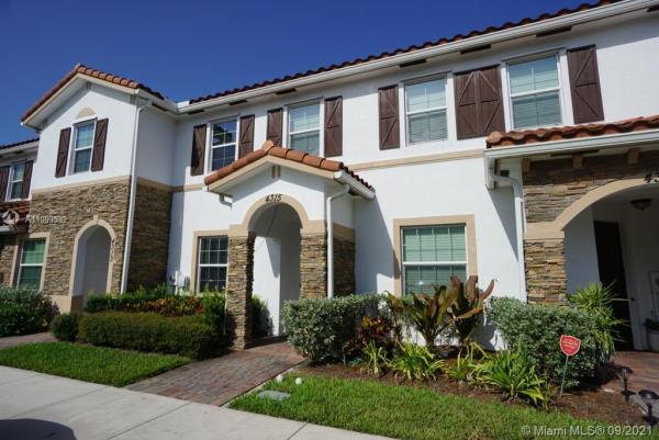 Charleston Commons, 4315 Maybelle Ln, West Palm Beach, Florida 33417, image 2