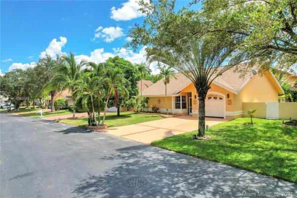 Chapel Pointe, 20530 NW 8th St, Pembroke Pines, Florida 33029, image 1