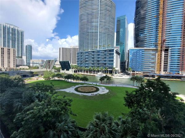 Icon Brickell Tower 1, 465 Brickell Ave #506, Miami, Florida 33131, image 2