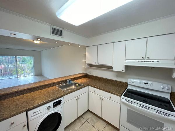 Doral Gardens 2, 5102 NW 79th Ave #301, Doral, Florida 33166, image 2