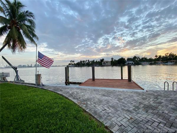 Treasure Island, 7508 W Treasure Dr, North Bay Village, Florida 33141, image 2