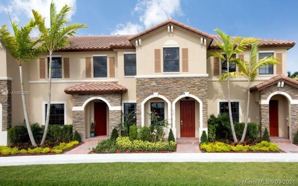 Martinique At Oasis, 472 SE 32nd Ave, Homestead, Florida 33033, image 2