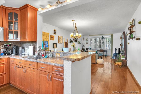 Meadowbrook Towers, 901 NE 14th Ave #104, Hallandale Beach, Florida 33009, image 1