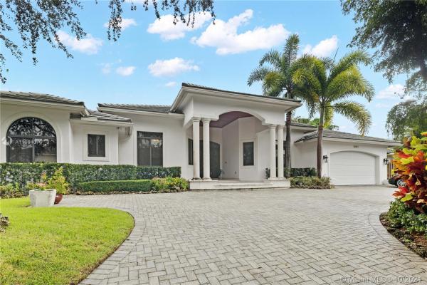 Oak Ridge Falls, 12311 SW 94th Ave, Kendall, Florida 33176, image 2