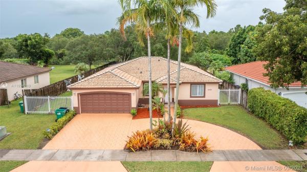 Cauley Palisades, 12420 SW 220th St, Goulds, Florida 33170, image 2