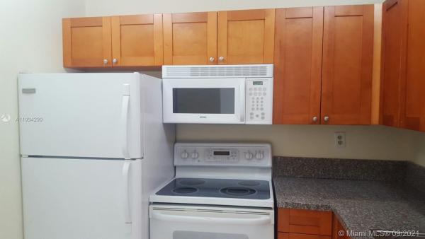 Montecarlo, 498 NW 165th St Rd #D-302, Golden Glades, Florida 33169, image 2