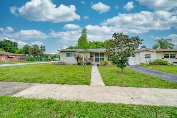 Sunrise Golf Village, 5900 NW 18th Ct, Sunrise, Florida 33313, image 2