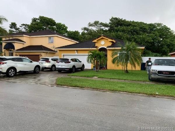 Silver Palm Lake, 10801 SW 228th Ter, Princeton, Florida 33170, image 2