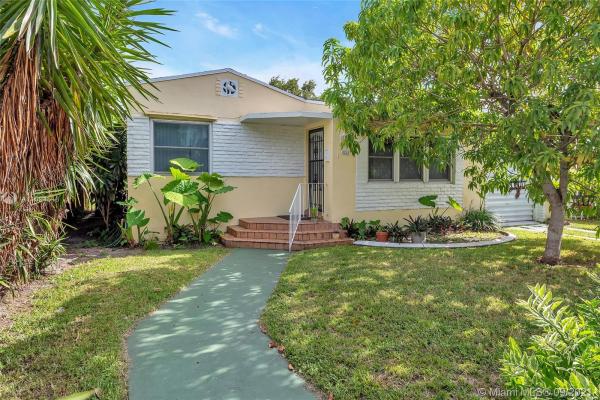 Stephens Manor, 1028 NW 77th St, Gladeview, Florida 33150, image 2