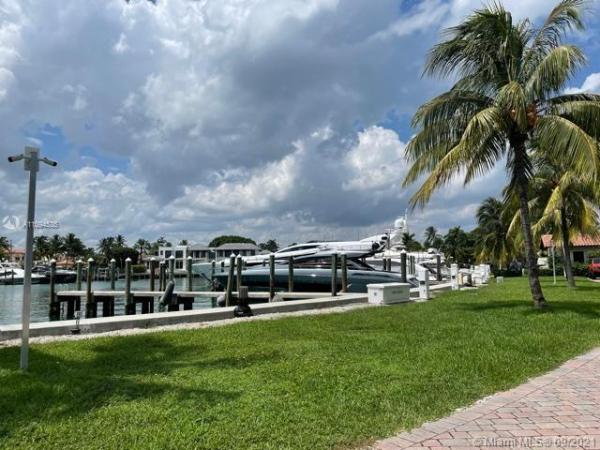 Bal Harbour Village, 164 Camden Dr, Bal Harbour, Florida 33154, image 2