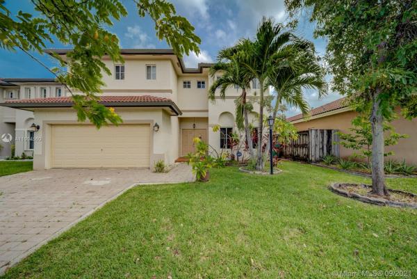 Caribe At Bonita Lakes, 13733 SW 124th Avenue Rd, Three Lakes, Florida 33186, image 2
