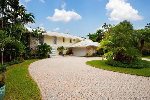 Sans Souci Estates, 2027 NE 120th Rd, North Miami, Florida 33181, image 2