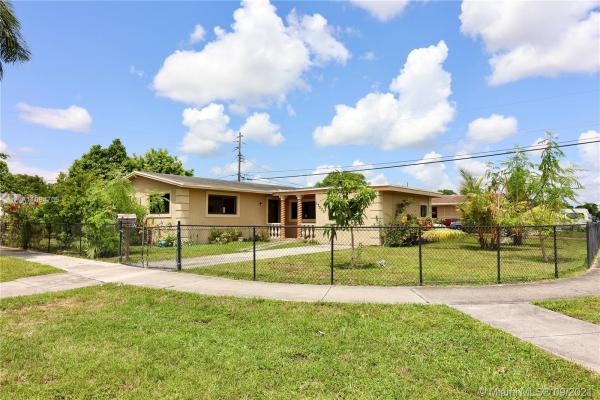 Scott Lake Manor, 17500 NW 10th Ct, Miami Gardens, Florida 33169, image 2
