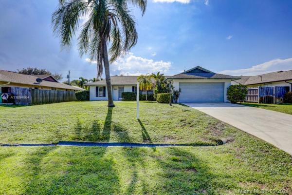 1538 SE Croquet #1538, Florida 34983, image 2