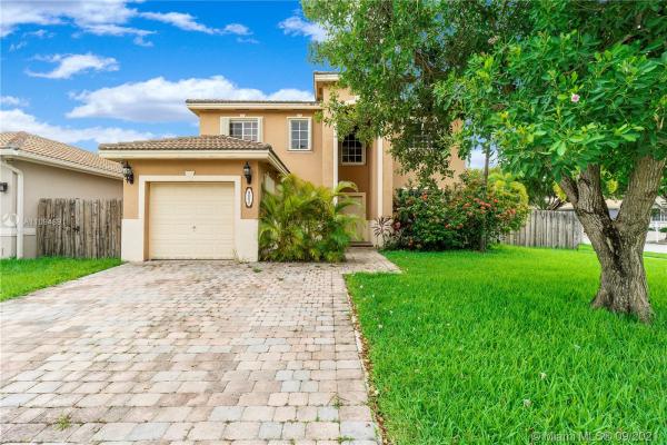 Pelican Bay At Old Cutler Lakes, 9052 SW 208th Ter, Cutler Bay, Florida 33189, image 2