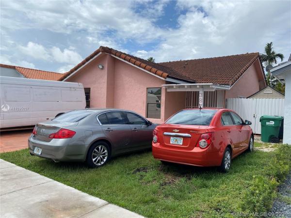 Sunshine Gardens, 3872 SW 133rd Pl, Tamiami, Florida 33175, image 2