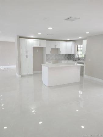 2086 SE Morningside Blvd, Florida 34952, image 2