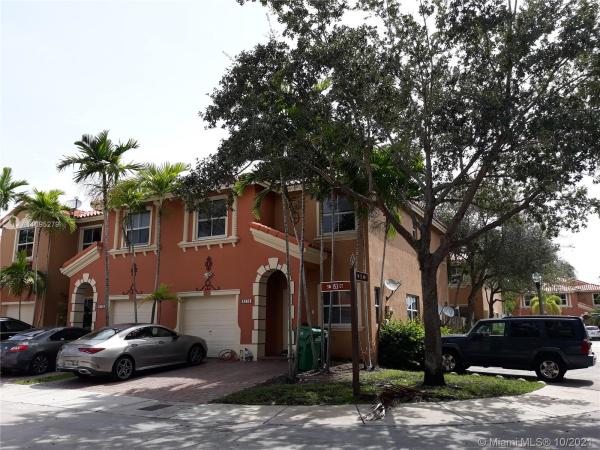 3175 SW 153rd Ct, Unincorporated Dade County, Florida 33185, image 2