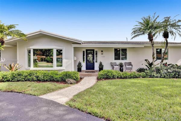 Palmetto Road Estates, 7485 SW 159th Ter, Palmetto Bay, Florida 33157, image 2