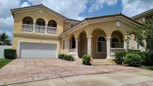 Mandarin Lakes, 14155 SW 278th St, Naranja, Florida 33032, image 2