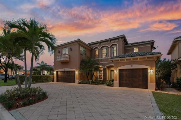 Waters Edge At Briar Bay, 6294 Paradise Cv, West Palm Beach, Florida 33411, image 2