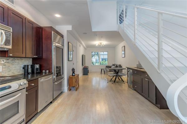 Villa Lucca, 1025 Michigan Ave #1B, Miami Beach, Florida 33139, image 2