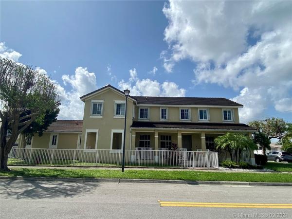 Mandarin Lakes, 27037 SW 142nd Ave, Naranja, Florida 33032, image 2