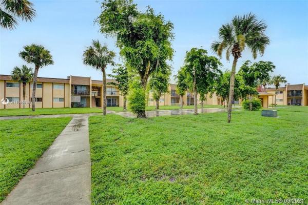 Stonebridge Gardens, Lauderhill, Florida 33313, image 2