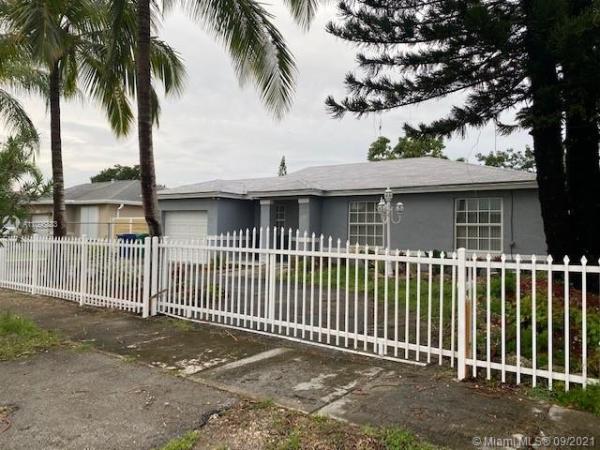12729 SW 266th Ter, Unincorporated Dade County, Florida 33032, image 2