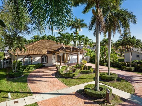 3671 SW 139th Ct, Unincorporated Dade County, Florida 33175, image 2
