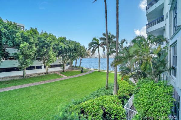 Mystic Pointe Tower 500, 3530 Mystic Pointe Dr #214, Aventura, Florida 33180, image 2