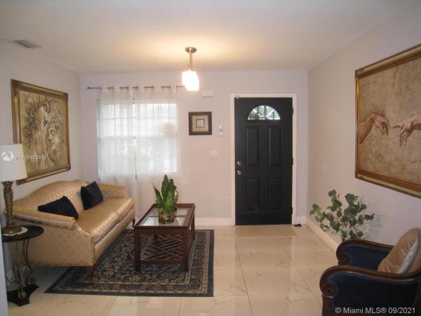 Les Gardens, 11240 SW 25th Ter, University Park, Florida 33165, image 2