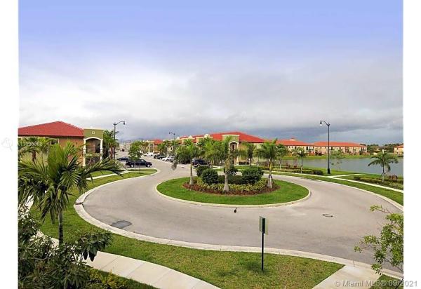 Florence At Crystal Lakes, 758 NE 34th Ave #758, Homestead, Florida 33033, image 2