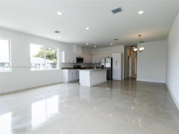 Fairview, 899 SW 10th St, Pompano Beach, Florida 33060, image 1
