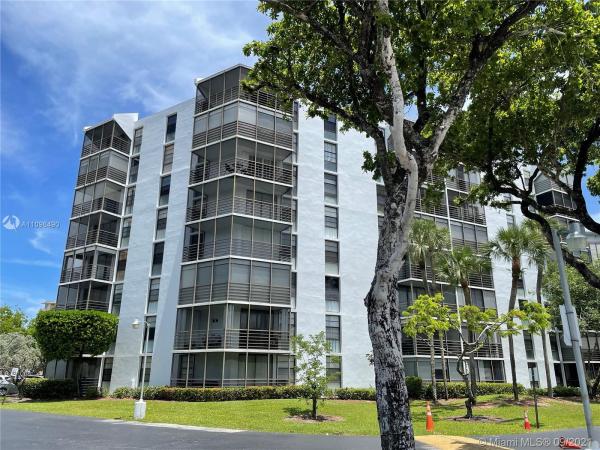 Biscaya, 20500 W Country Club Dr #609, Aventura, Florida 33180, image 2