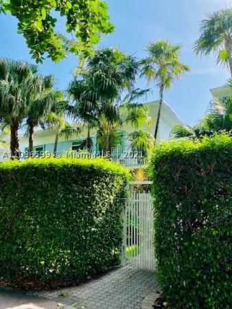 Meridian Court, 911 Meridian Ave #201, Miami Beach, Florida 33139, image 1