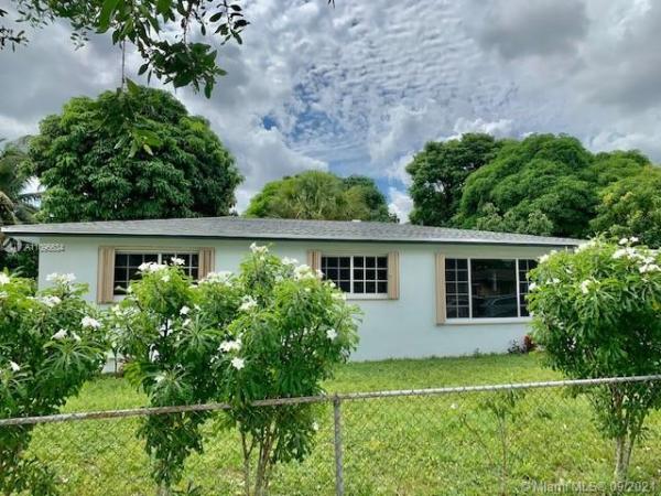 Myrtle Grove, 2800 NW 179th St, Miami Gardens, Florida 33056, image 2