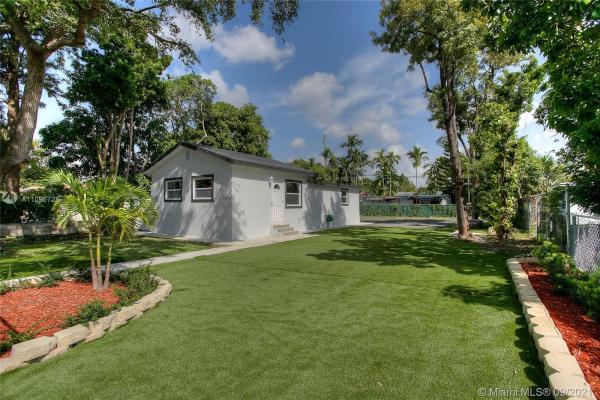 553 NW 101st St, Unincorporated Dade County, Florida 33150, image 1